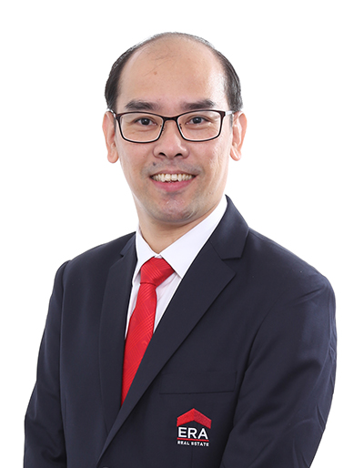 DANNY HEE