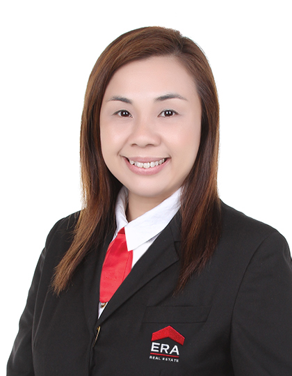 CARRIE LEOW